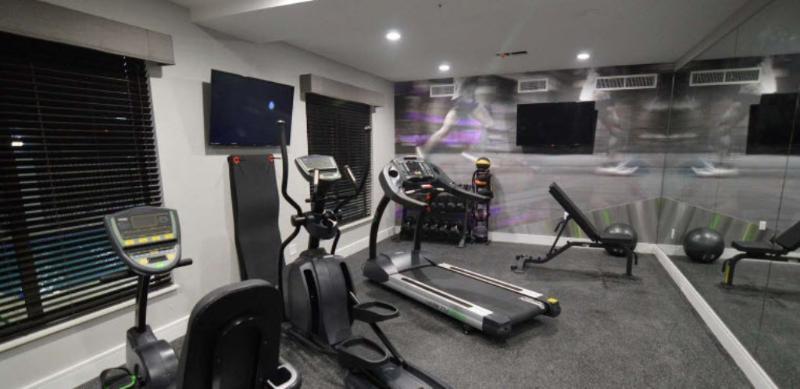 Best Western Plus Bay City Inn & Suites Ngoại thất bức ảnh